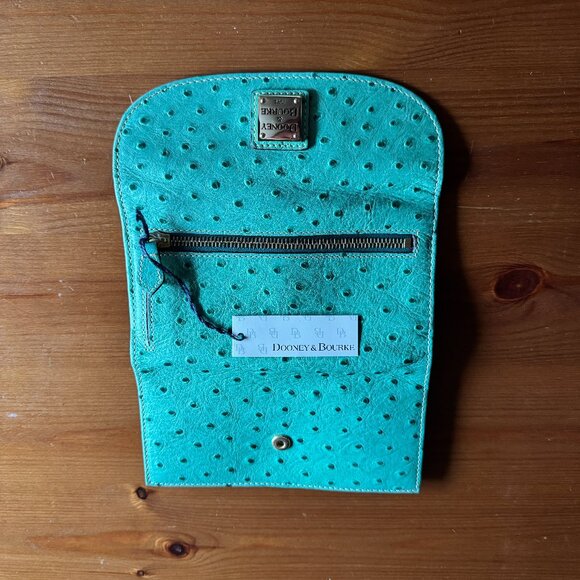 NWT Dooney & Bourke Seafoam Green Leather Ostrich Continental Clutch - Picture 4 of 12